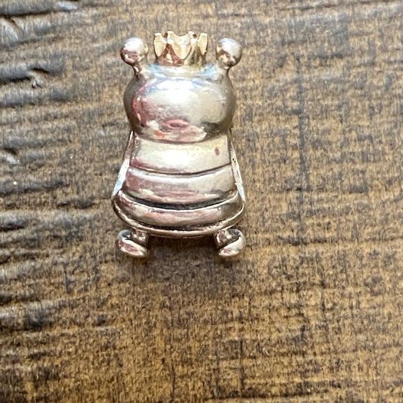 Like New Pandora Queen Bee Charm - Picture 3 of 4